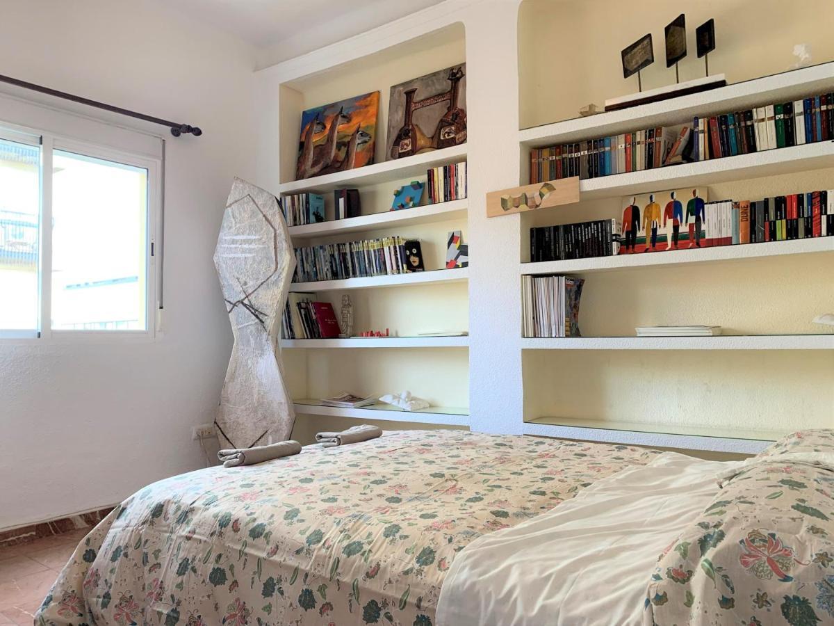 Wide And Traditional- 2Bd 1Bth- Gavidia Seville Exterior photo